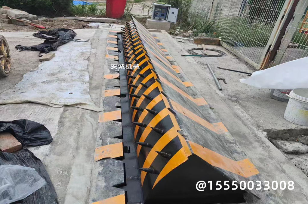 酒店洗衣房通道路障機(圖1) 酒店洗衣房通道路障機(圖1)